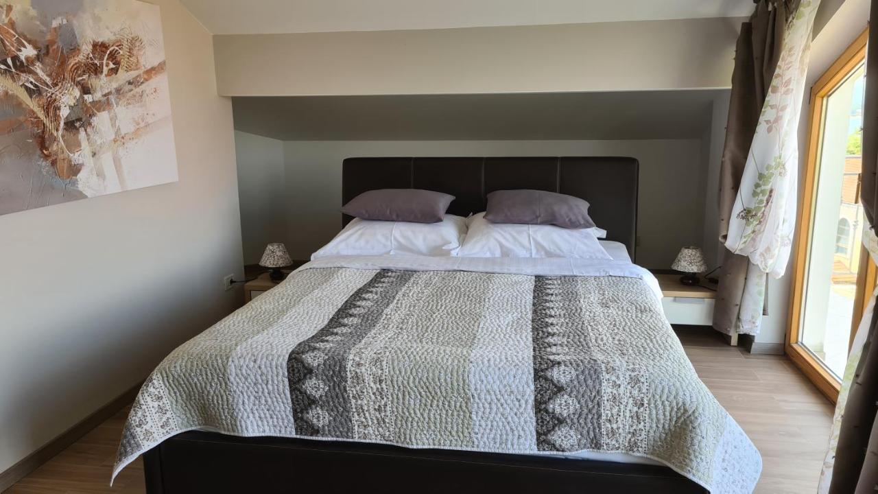 מאלינסקה Villa Amalia Apartments מראה חיצוני תמונה