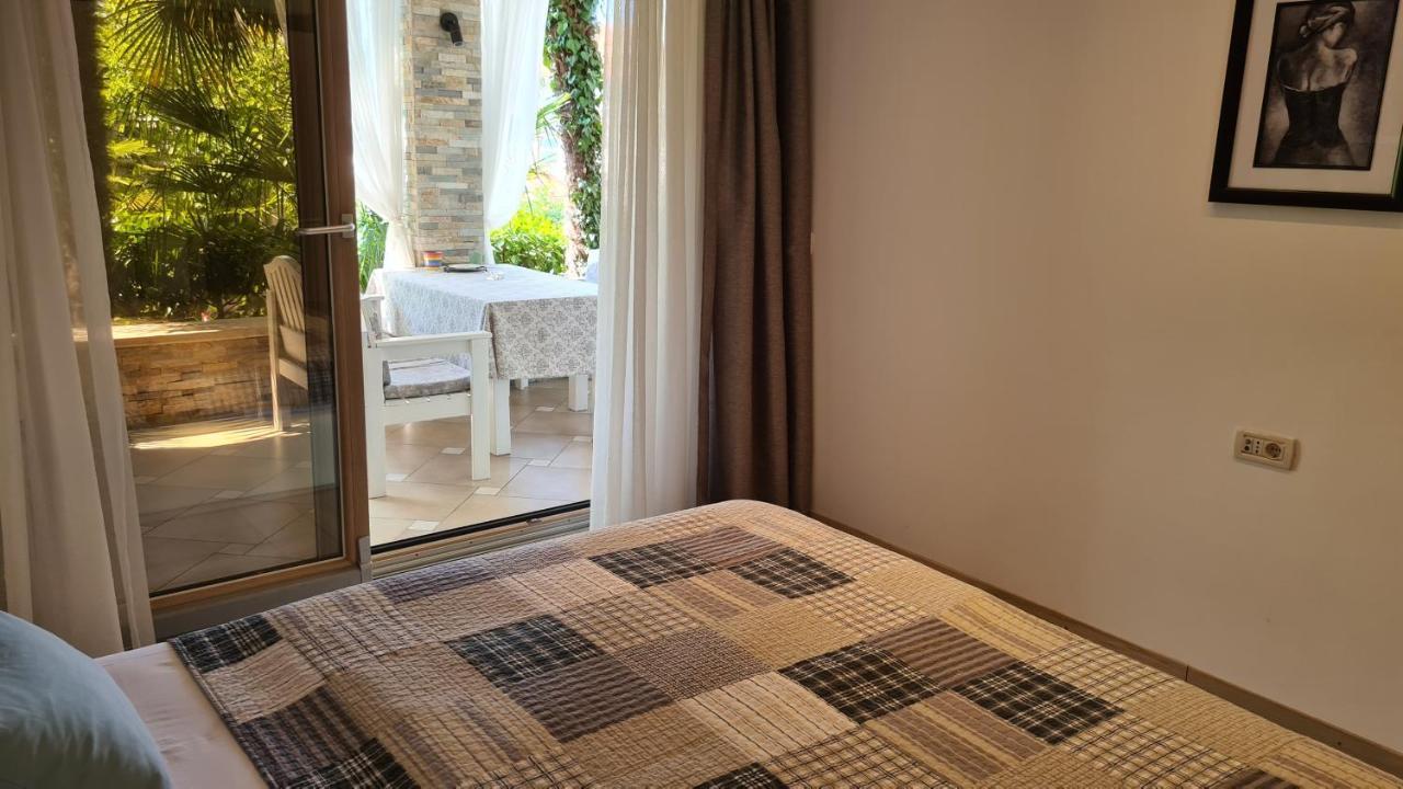 מאלינסקה Villa Amalia Apartments מראה חיצוני תמונה