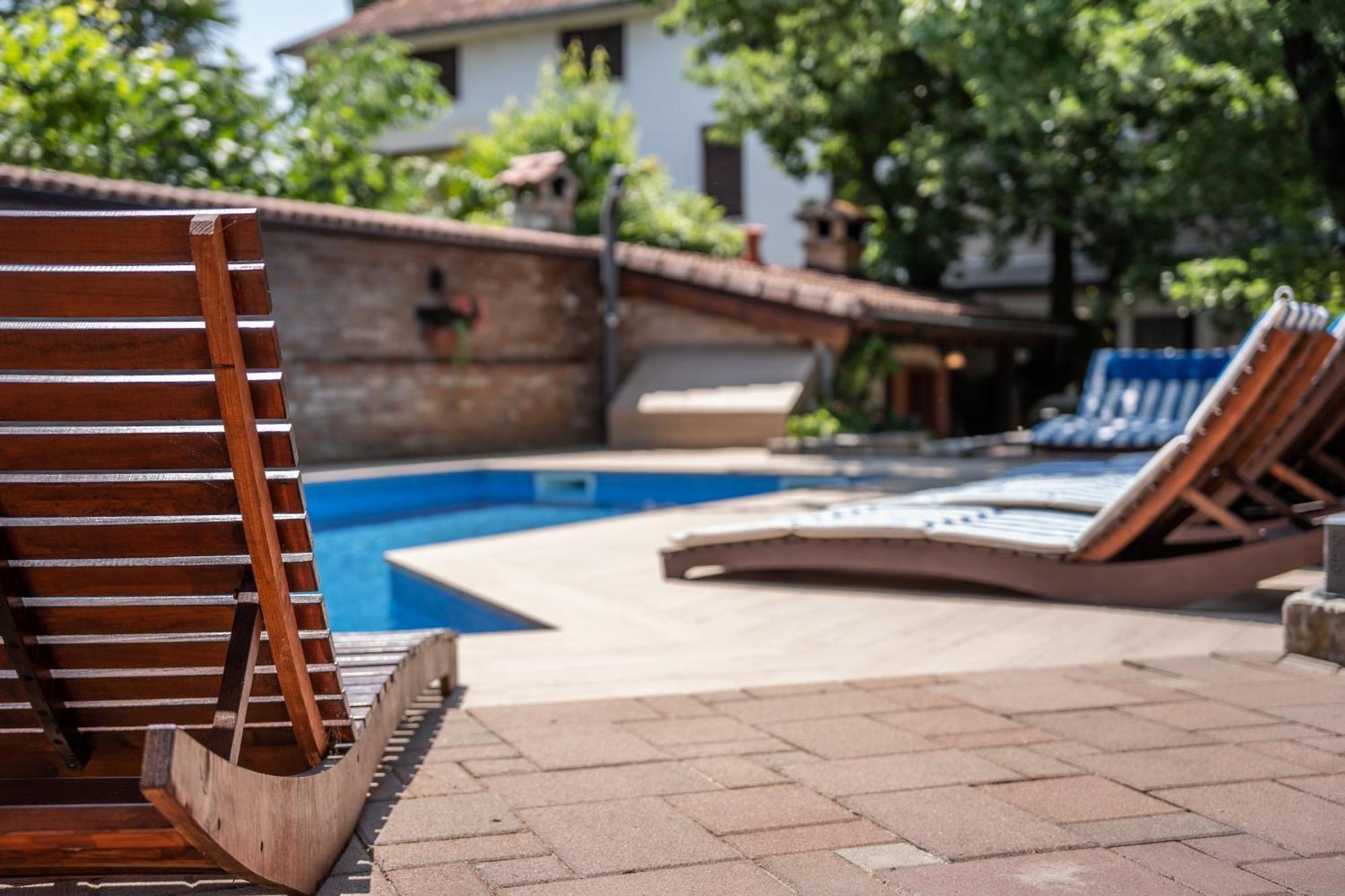 מאלינסקה Villa Amalia Apartments מראה חיצוני תמונה